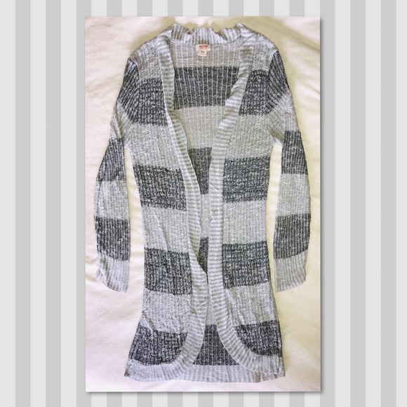Mossimo Supply Co. Sweaters - Mossimo Gray Striped Long Cardigan ~ b15